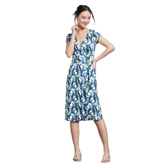 Boden Dresses & Skirts - Boden Dress Women’s Size 8 US‎ Blue White Jersey Wrap Knee Length